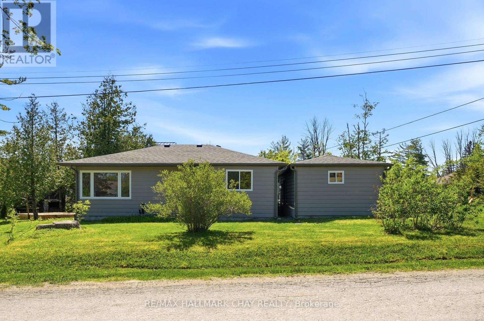 Detached at 71 LAKESHORE ROAD E, Oro-Medonte