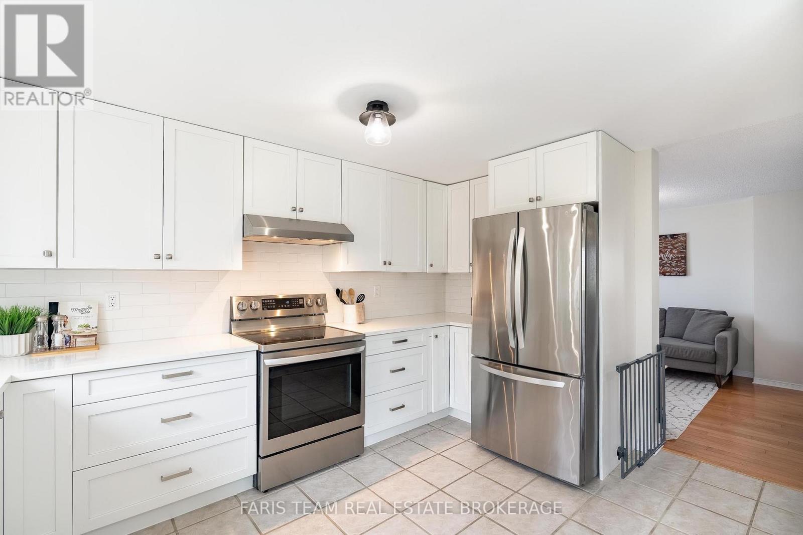 Detached at 409 ANNE STREET N, Barrie