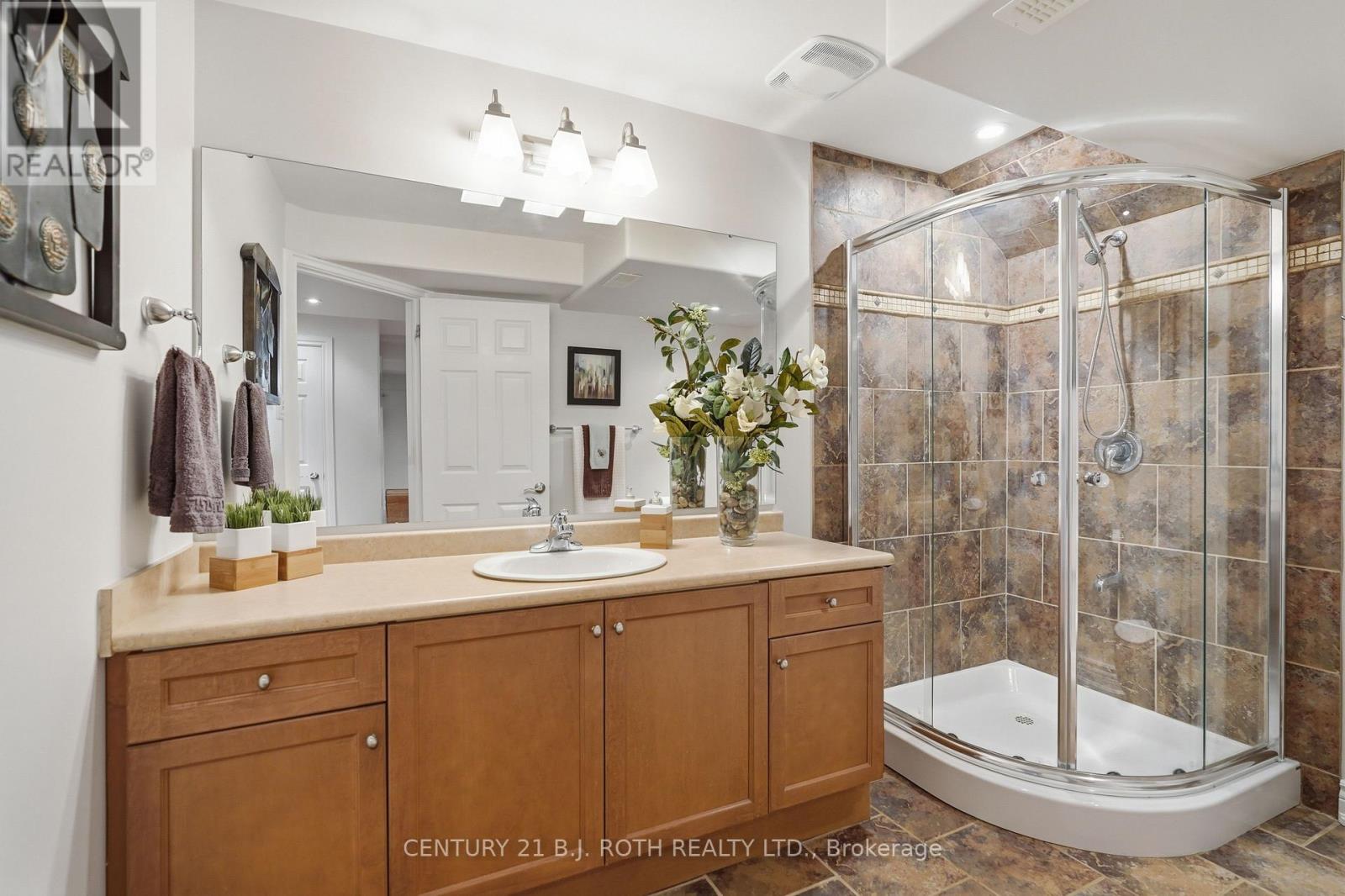 Detached at 115 SANDRINGHAM DRIVE, Barrie