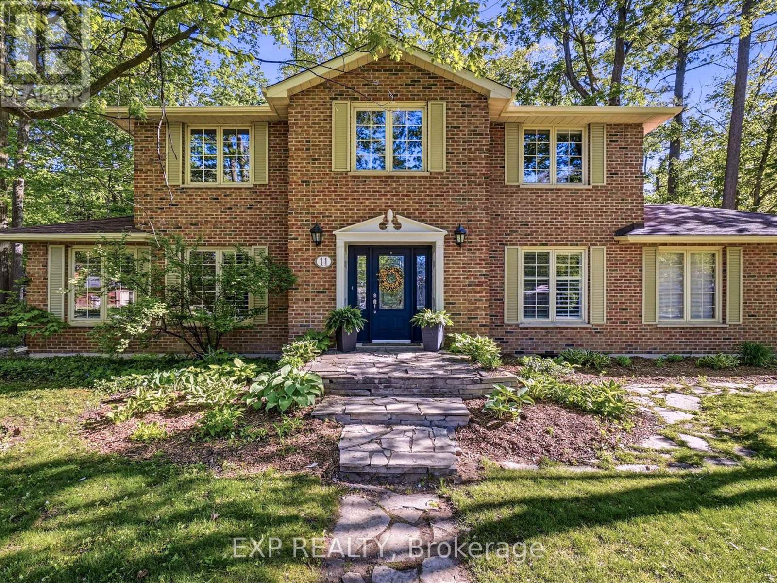 Detached at 11 SPENCE AVENUE, Springwater (Midhurst)