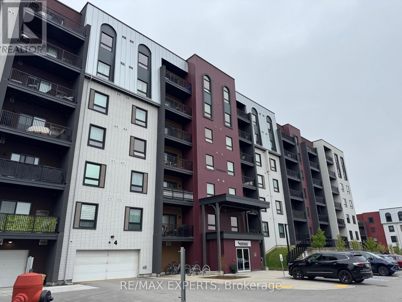 Apartment at 307 - 4 SPICE WAY, Barrie