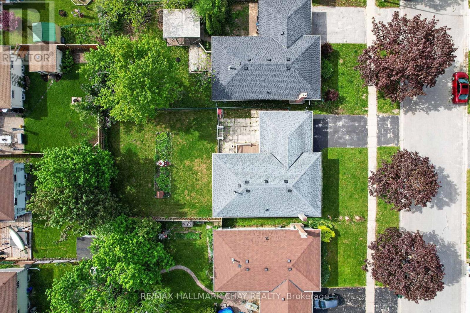 Detached at 13 BRONTE CRESCENT, Barrie