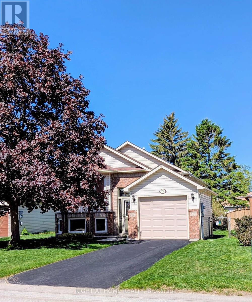 Detached at 22 DONALD CRESCENT, Wasaga Beach