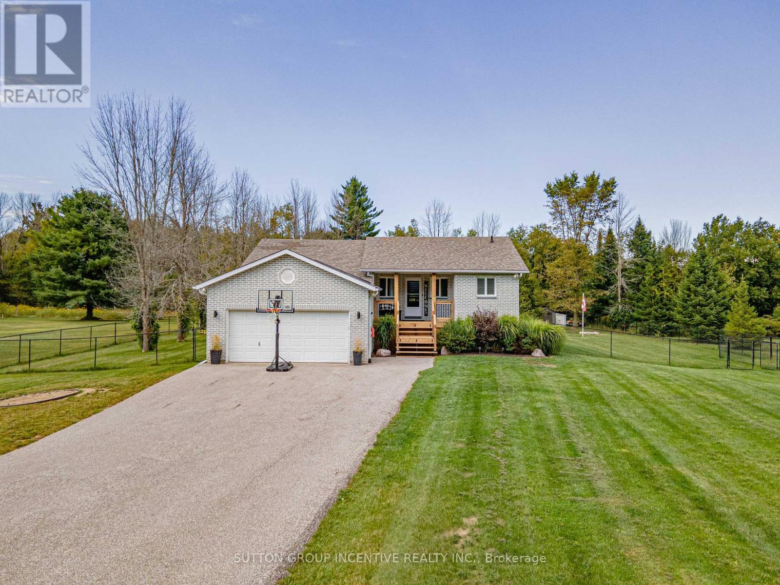 Detached at 5274 5 SUNNIDALE CONCESSION ROAD, Clearview (New Lowell)