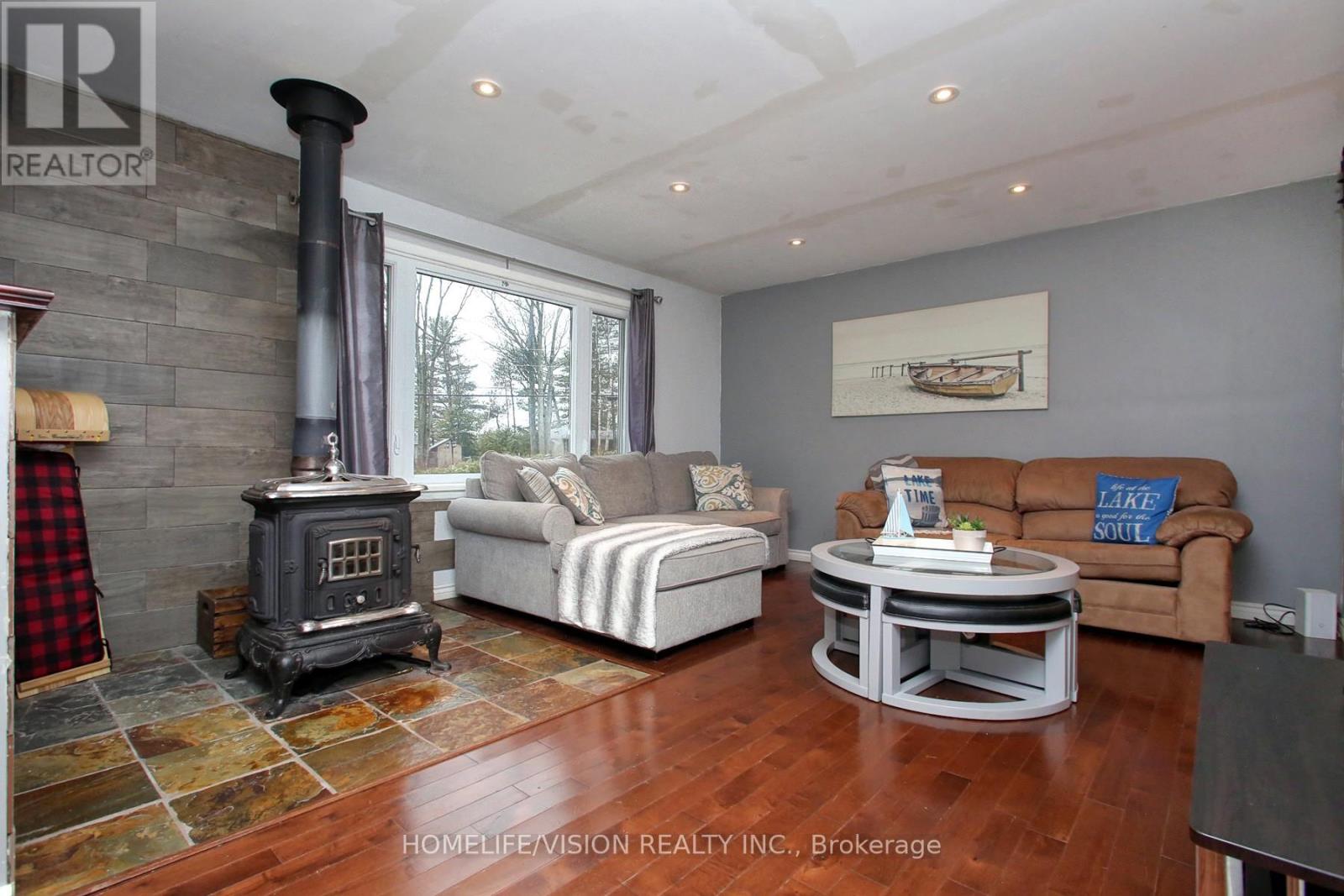 Detached at 1807 TINY BEACHES ROAD S, Tiny
