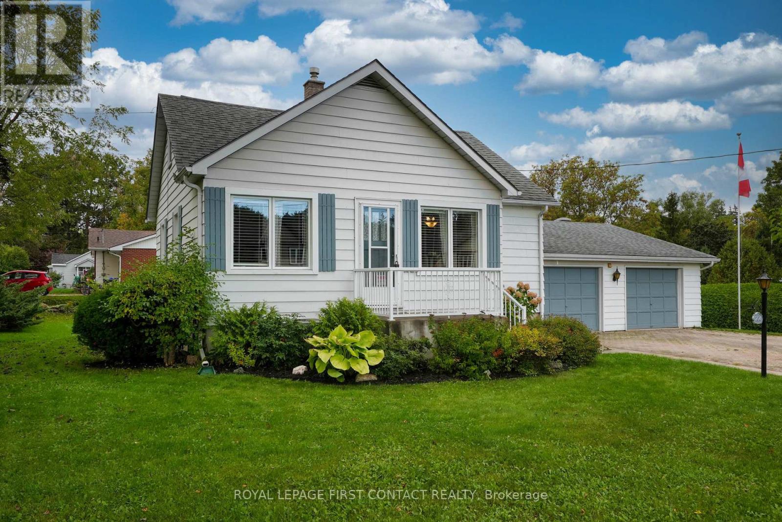 Detached at 204 DOMINION DRIVE, Clearview