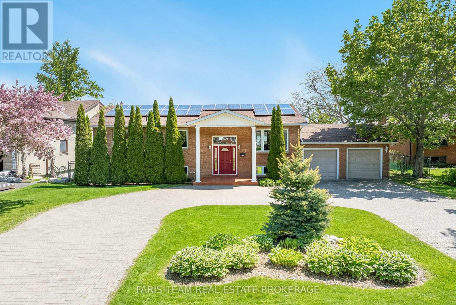 Detached at 643 GLEN CRESCENT, Orillia