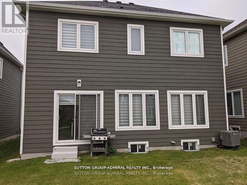 Detached at 23 HILLS THISTLE DRIVE, Wasaga Beach