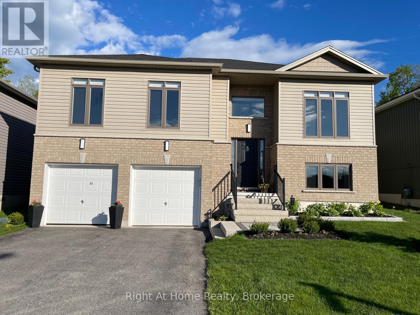 Detached at 23 RALPH DALTON BOULEVARD, Tay (Victoria Harbour)