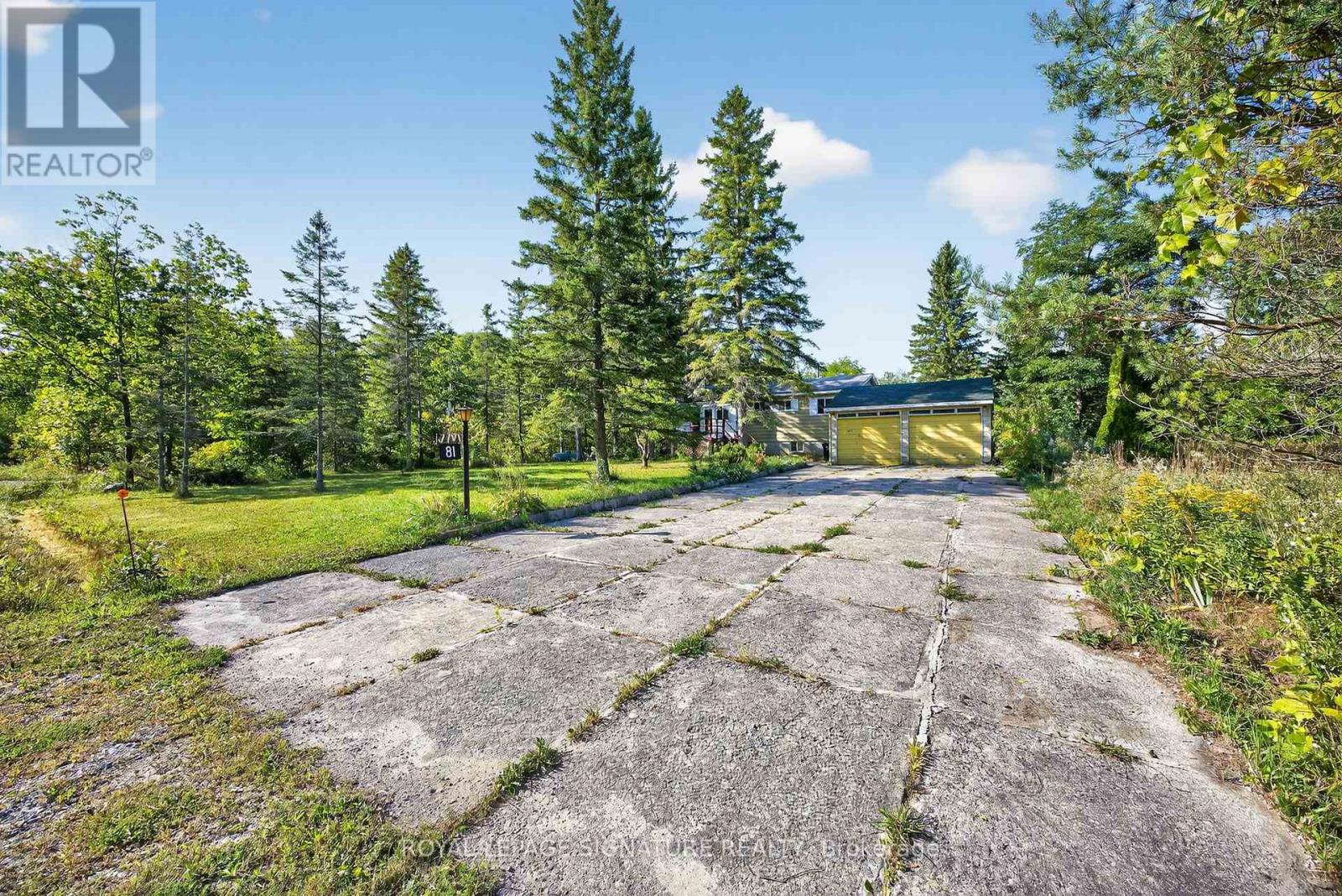 Detached at 81-77 BASS BAY DRIVE, Tay