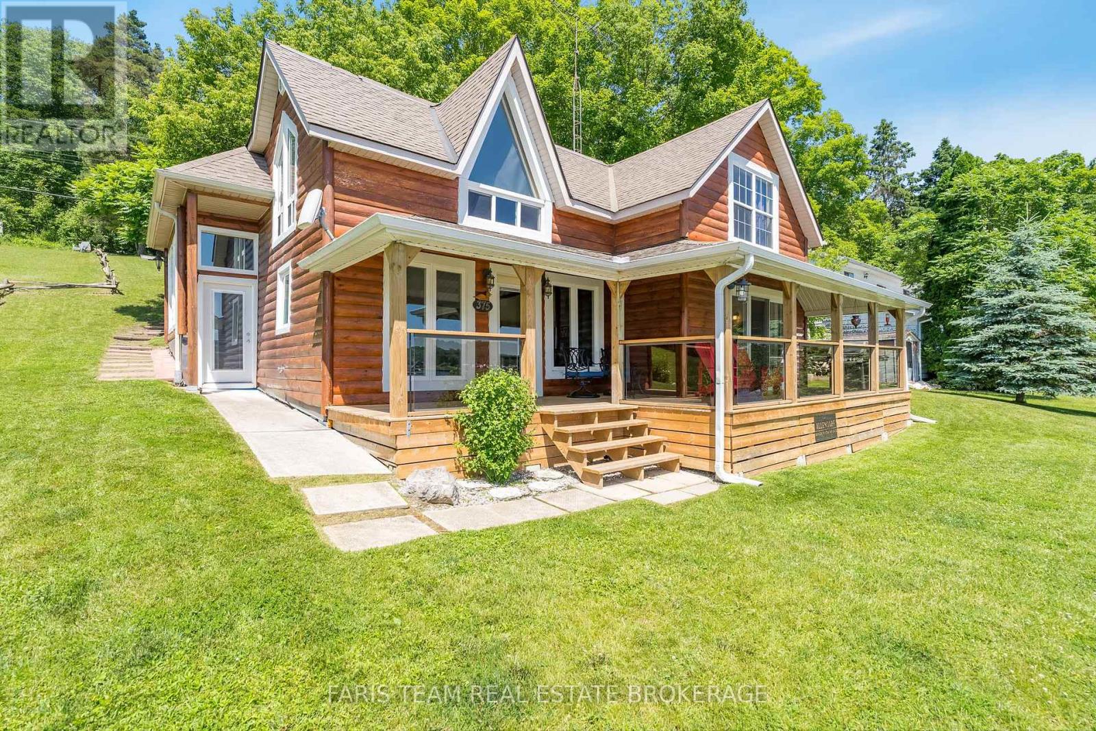 Detached at 375 CHAMPLAIN ROAD, Penetanguishene