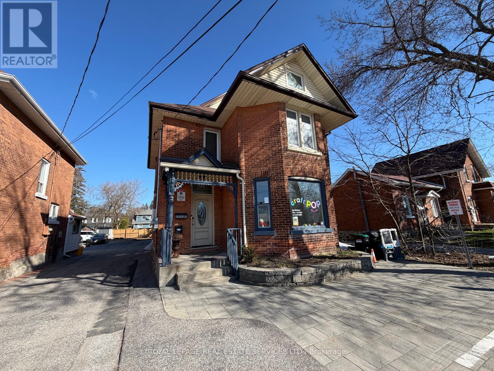 Detached at UPPER LEVEL - 100 ESSA ROAD, Barrie (Allandale Centre)