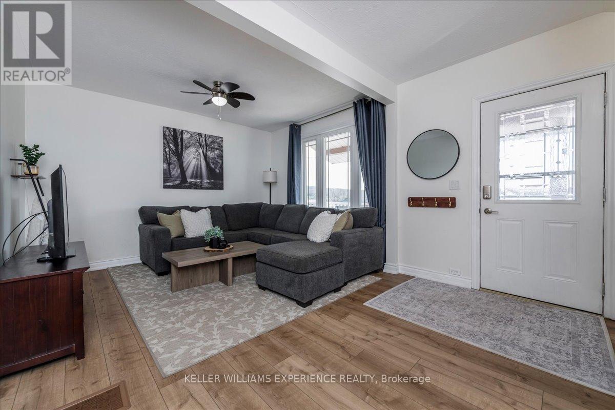 Detached at 80 ROBERT STREET W, Penetanguishene
