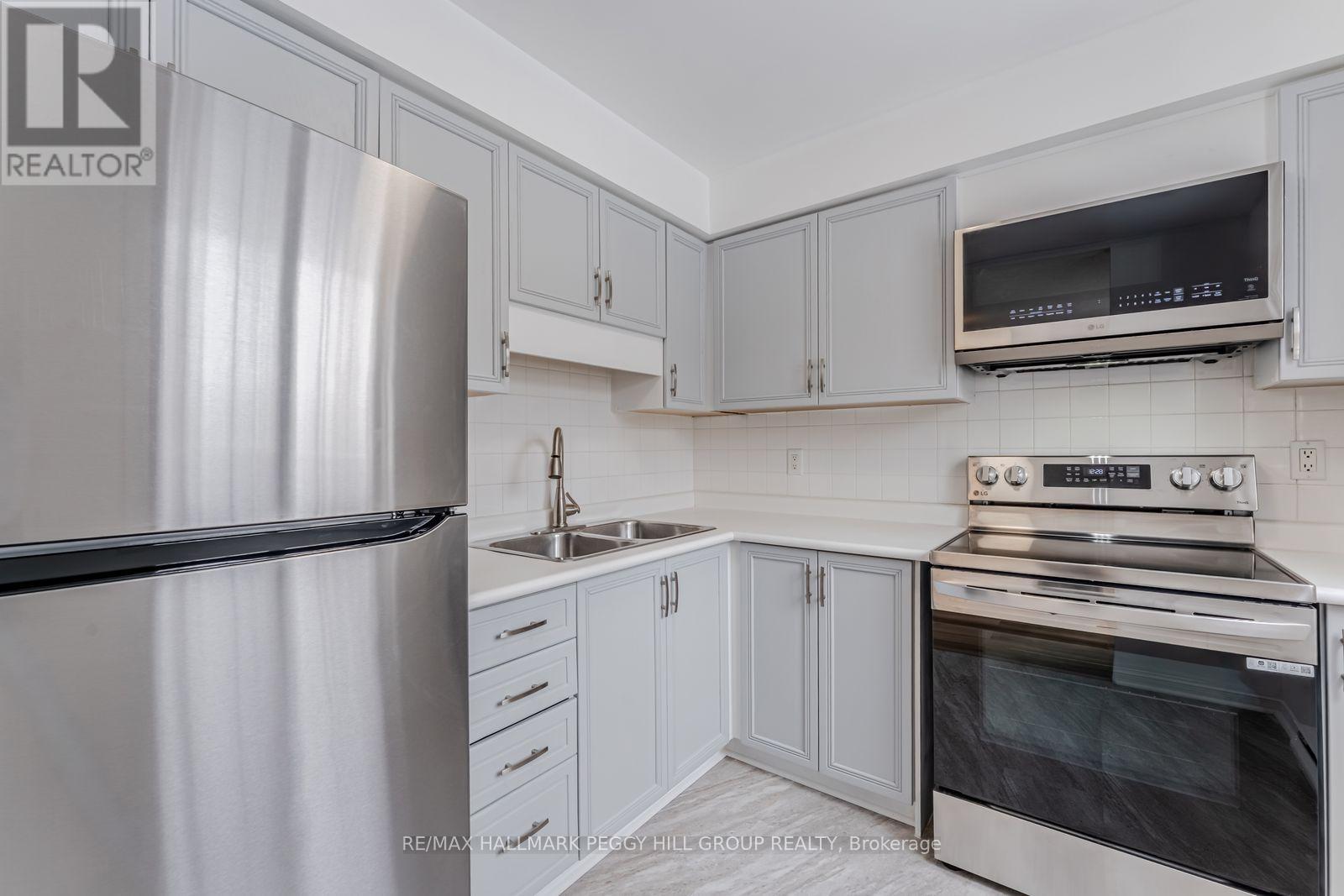 Townhouse at 7 - 21 EVERGREEN COURT, Barrie