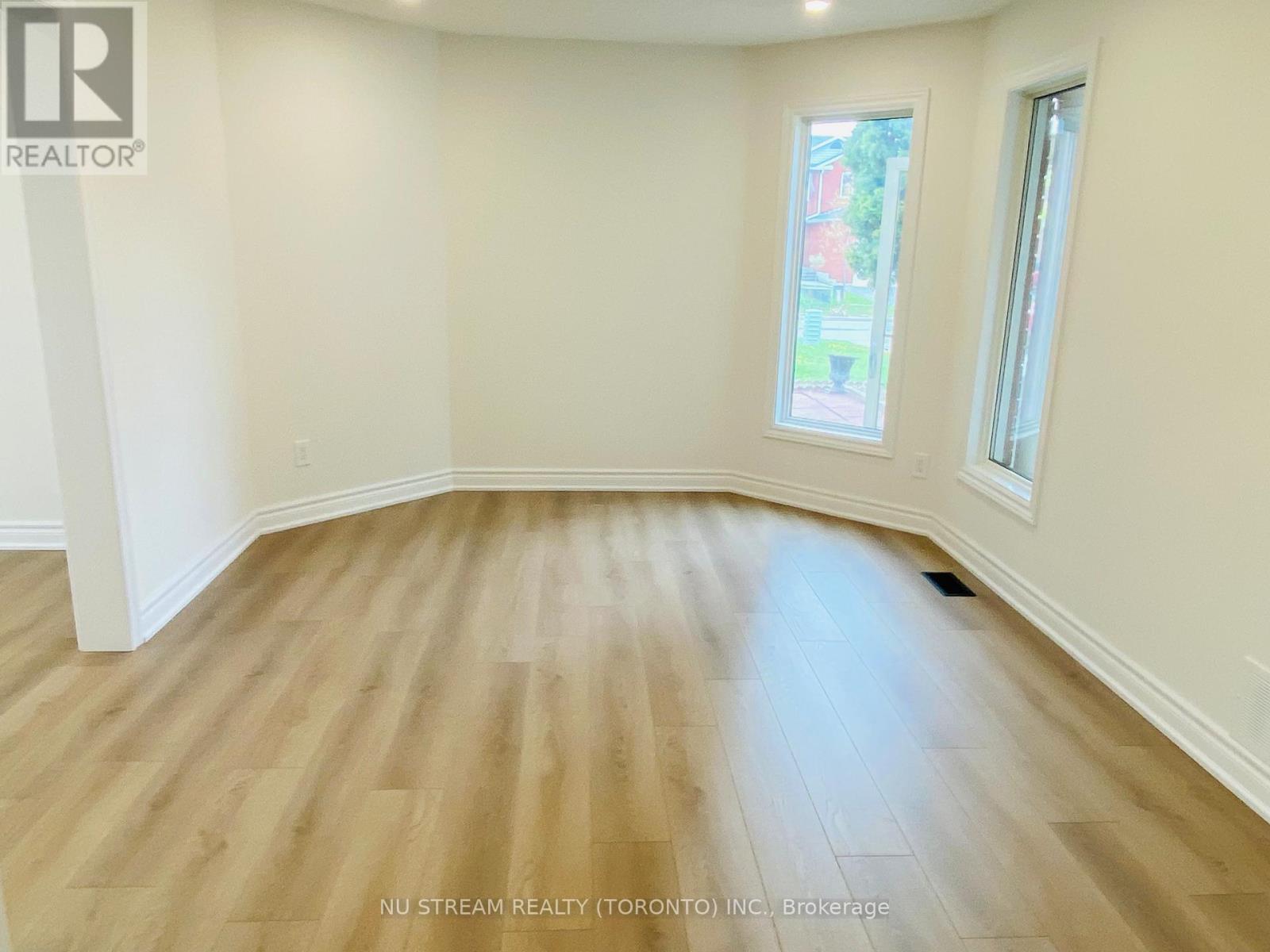 Detached at 25 QUANCE STREET, Barrie