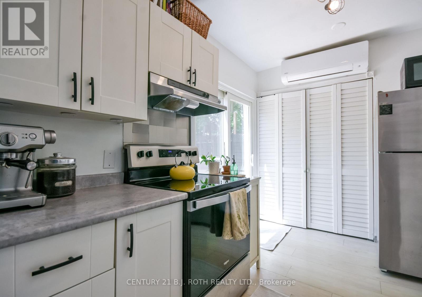 Detached at 203 SOUTHVIEW ROAD, Barrie