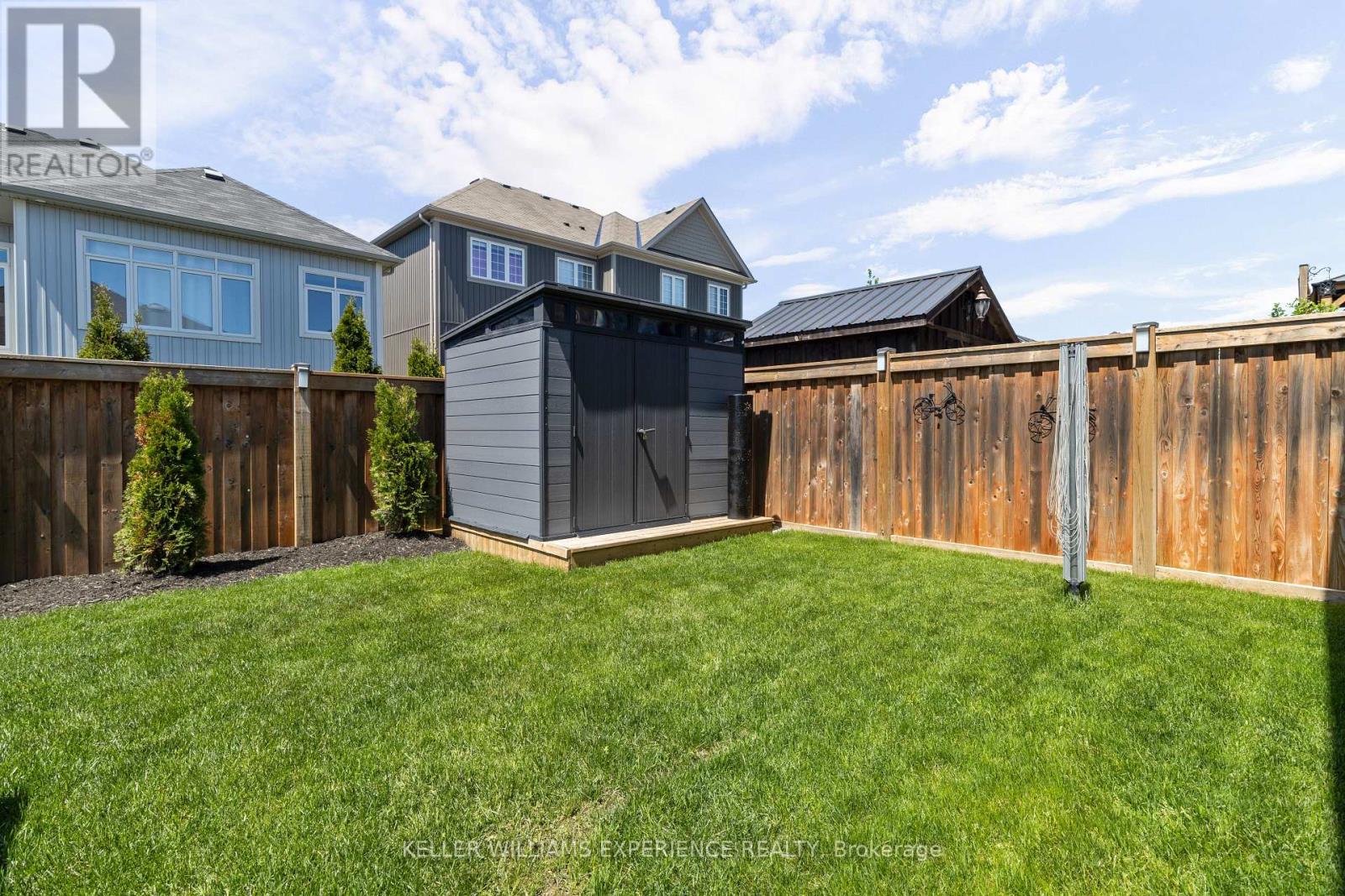Detached at 222 LIA DRIVE, Clearview