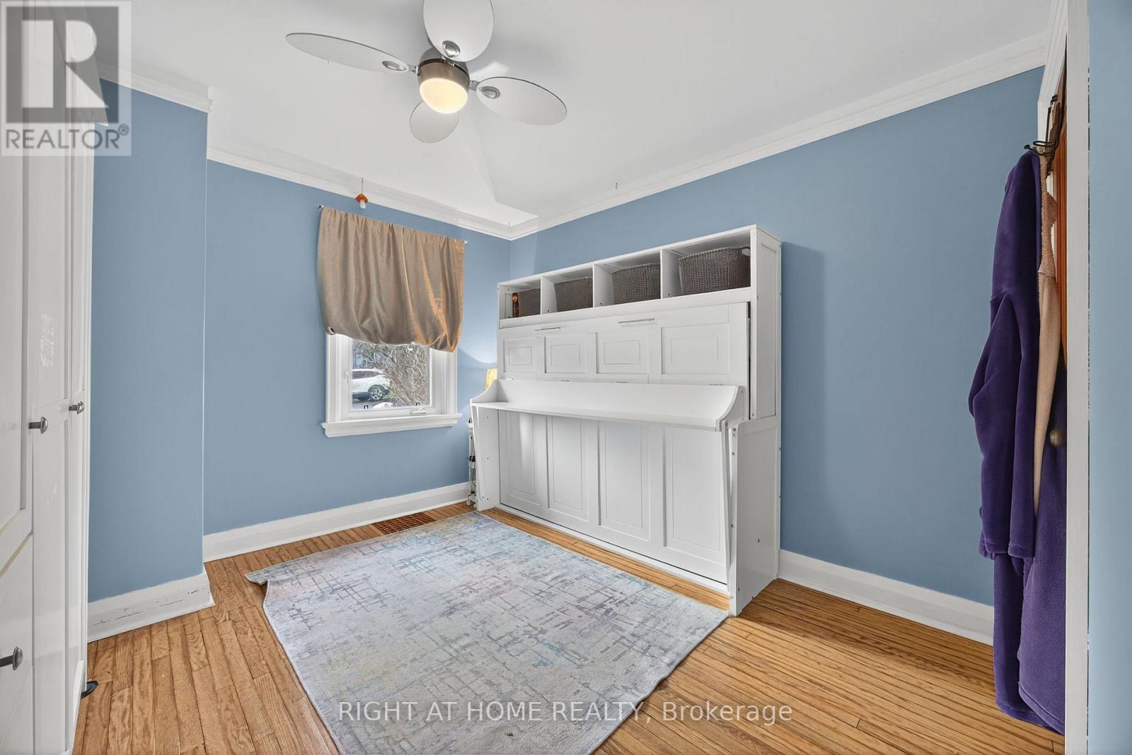 Detached at 25 THOMSON STREET, Barrie
