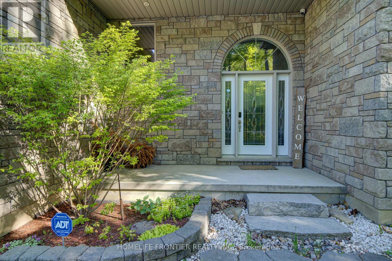 Detached at 42 FOREST CIRCLE, Tiny