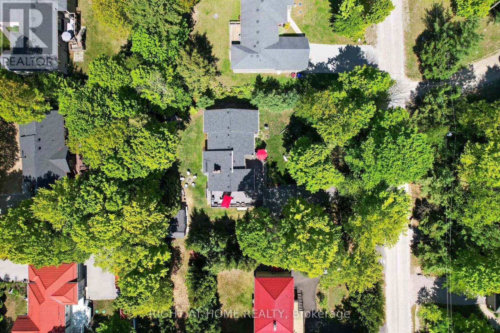 Detached at 119 WOLFE TRAIL, Tiny