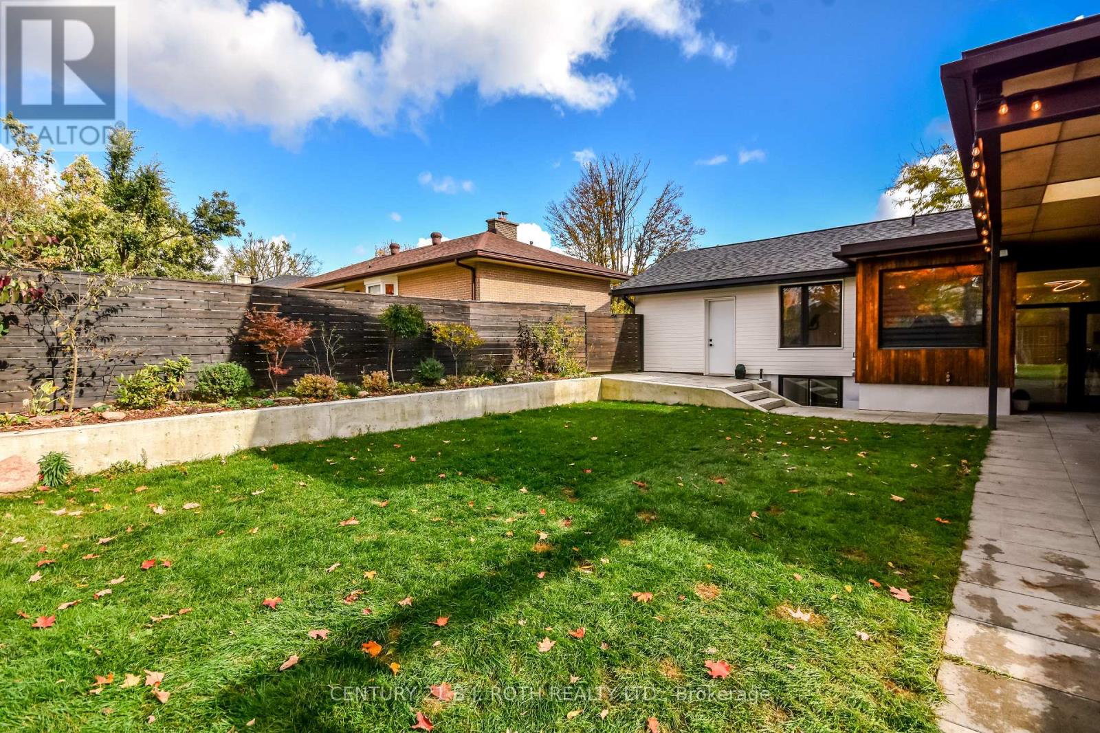 Detached at 20 WELDON STREET, Barrie