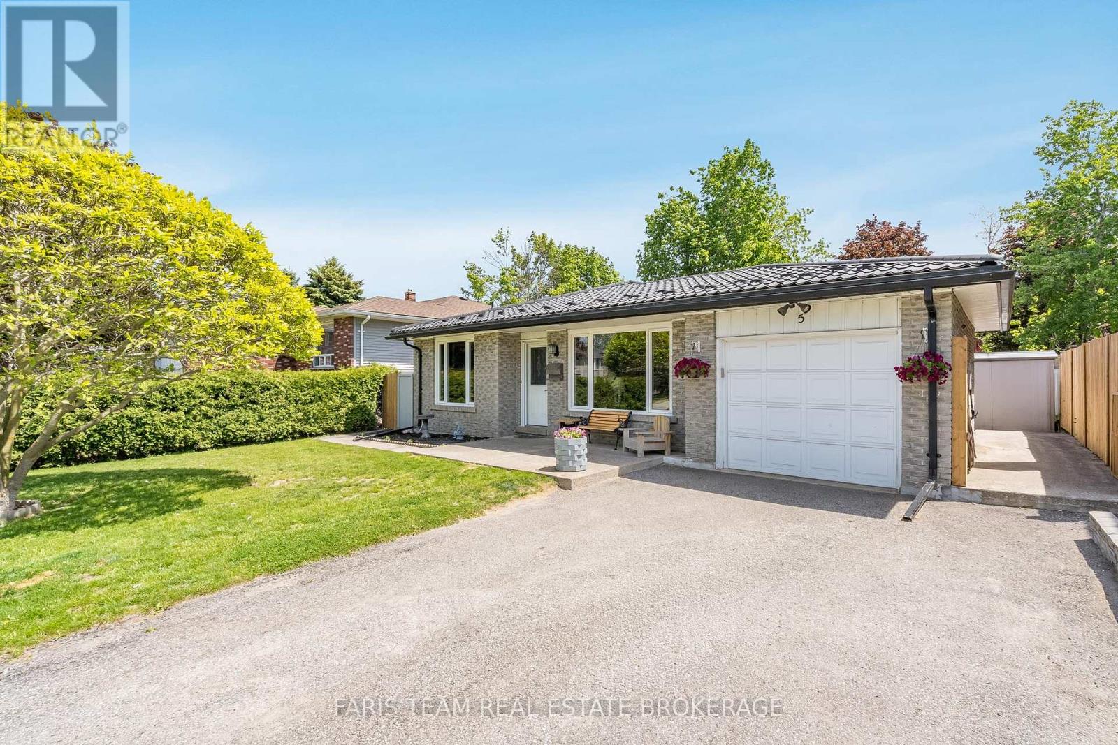 Detached at 5 FITZROY TERRACE, Barrie