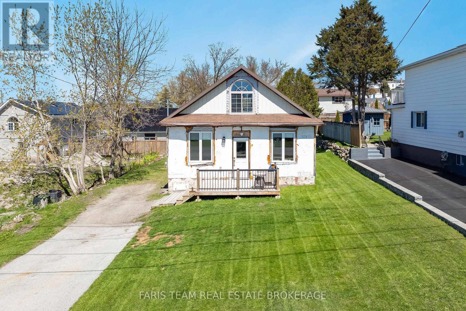 Detached at 5 SCOTT STREET, Penetanguishene