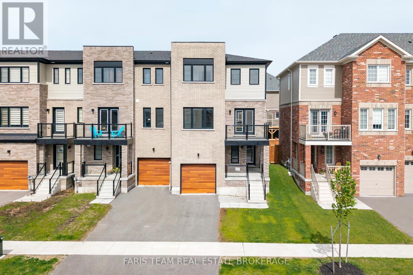 Townhouse at 53 HARVEST CRESCENT, Barrie