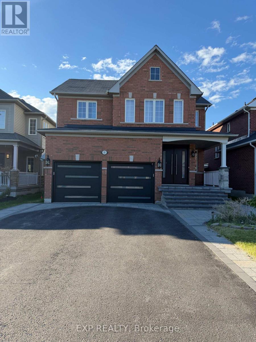 Detached at BSMT - 32 COMMONWEALTH ROAD, Barrie (Innis-Shore)