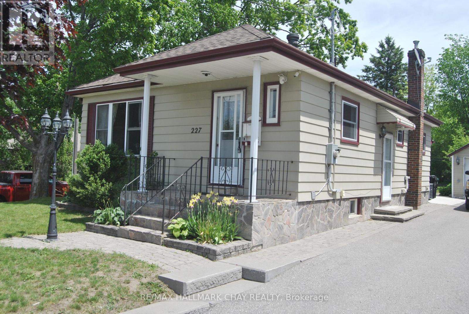 Detached at 227 DUCKWORTH STREET, Barrie (Codrington)