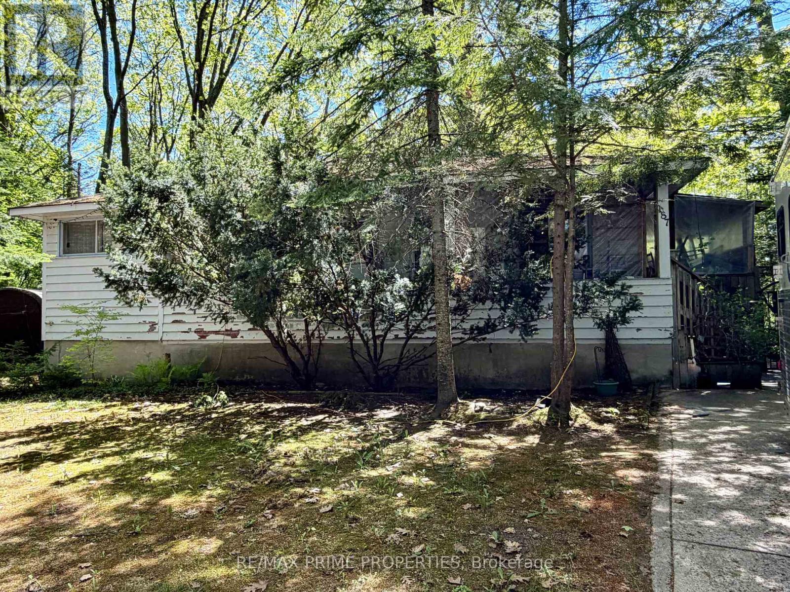 Detached at 187 FREDERICK DRIVE, Wasaga Beach