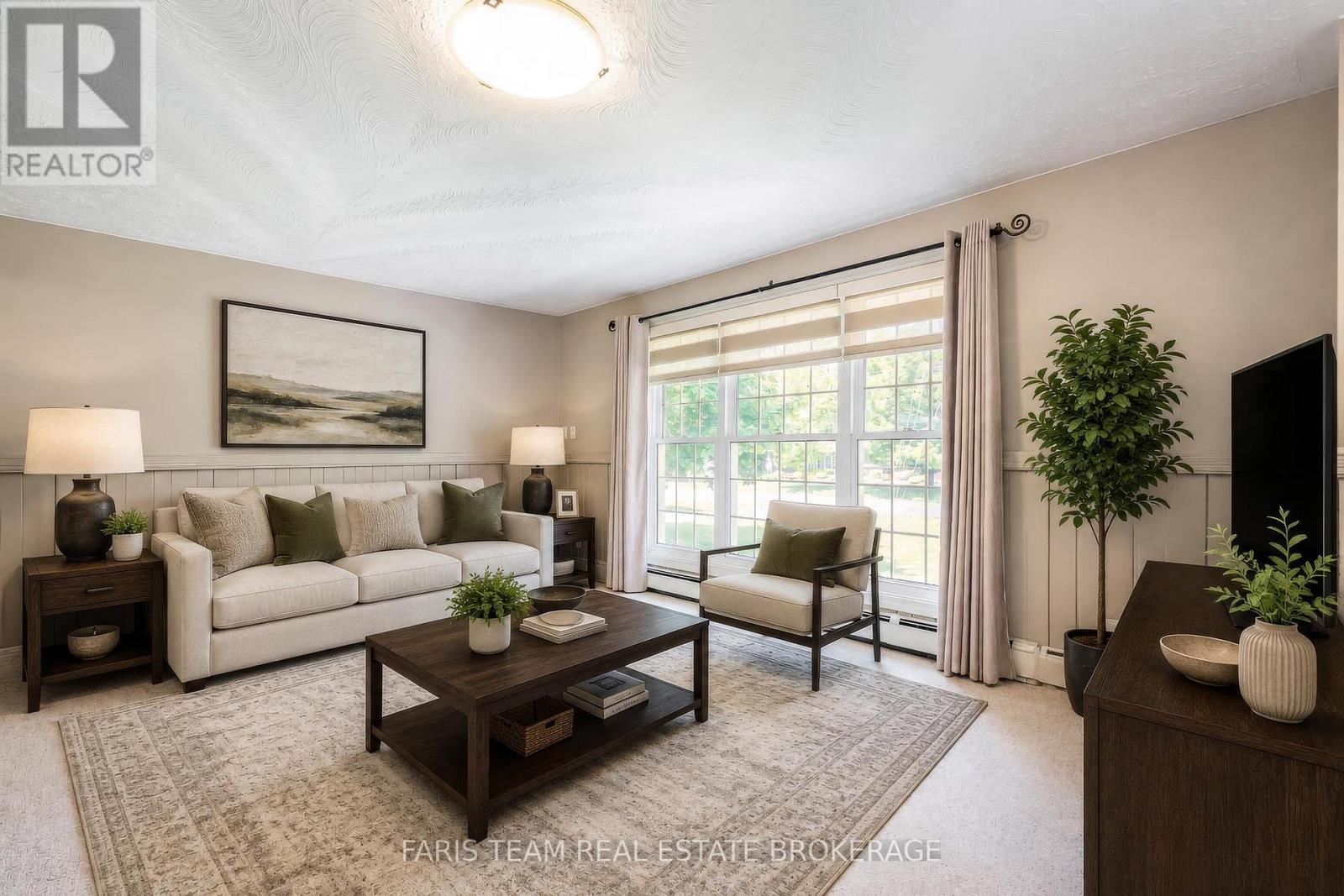 Detached at 19 MAPLEGATE ROAD, Tiny
