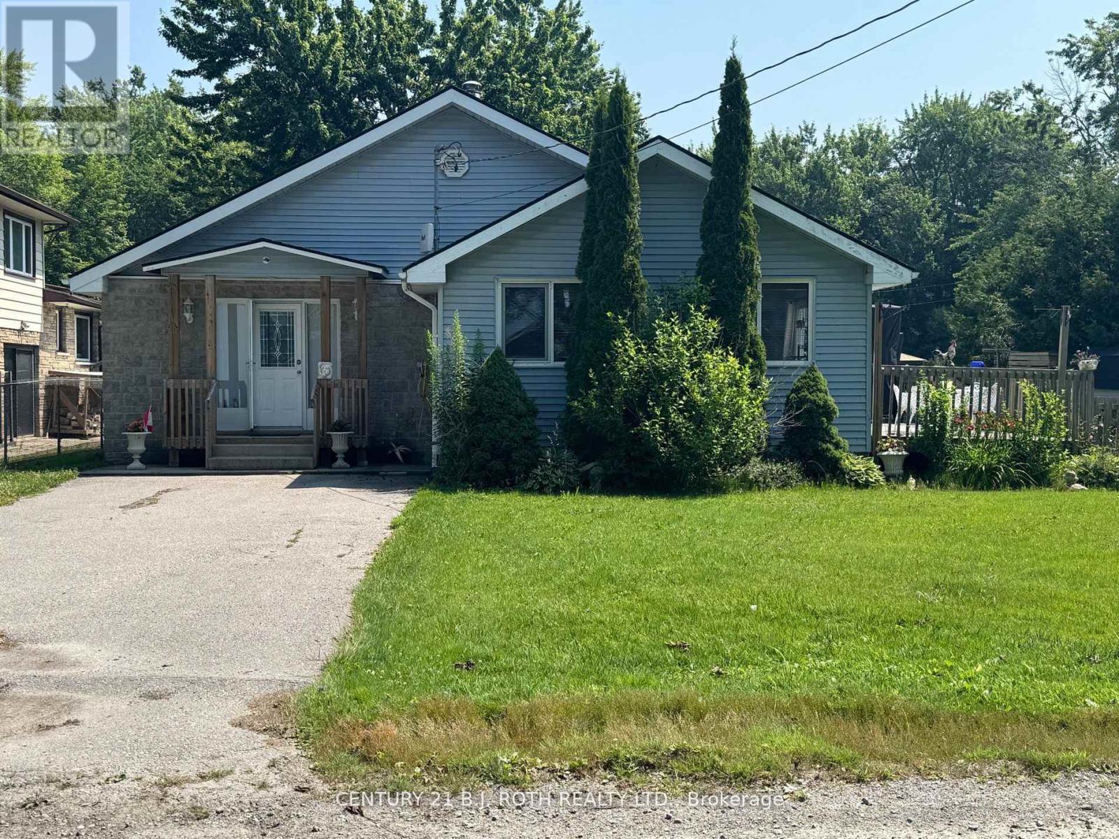 Detached at 2745 LONE BIRCH TRAIL, Ramara