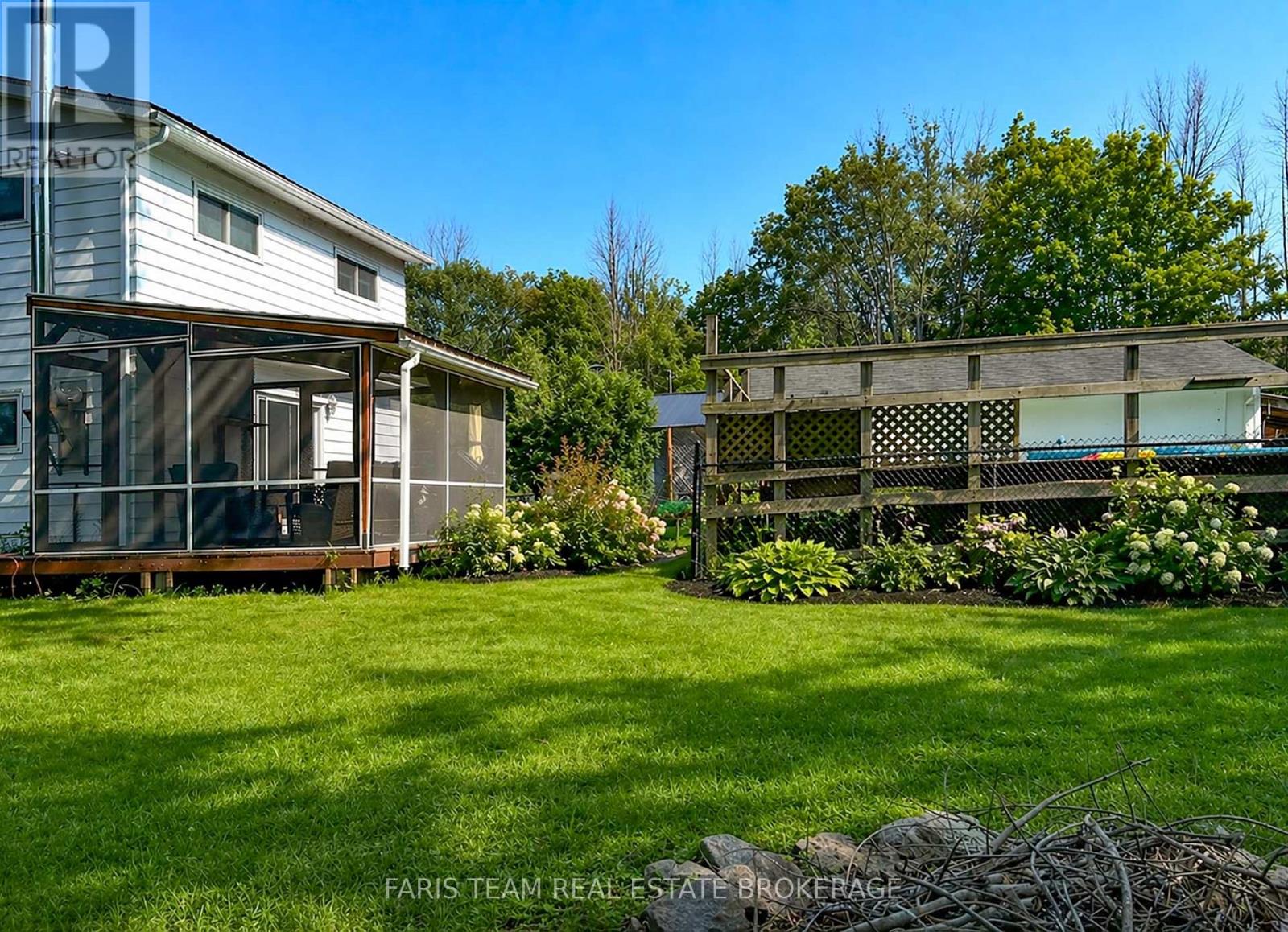 Detached at 46 HEARTHSTONE DRIVE, Tay