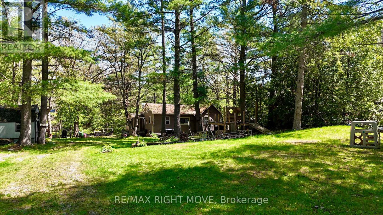 Detached at 7785 OAKRIDGE DRIVE, Ramara