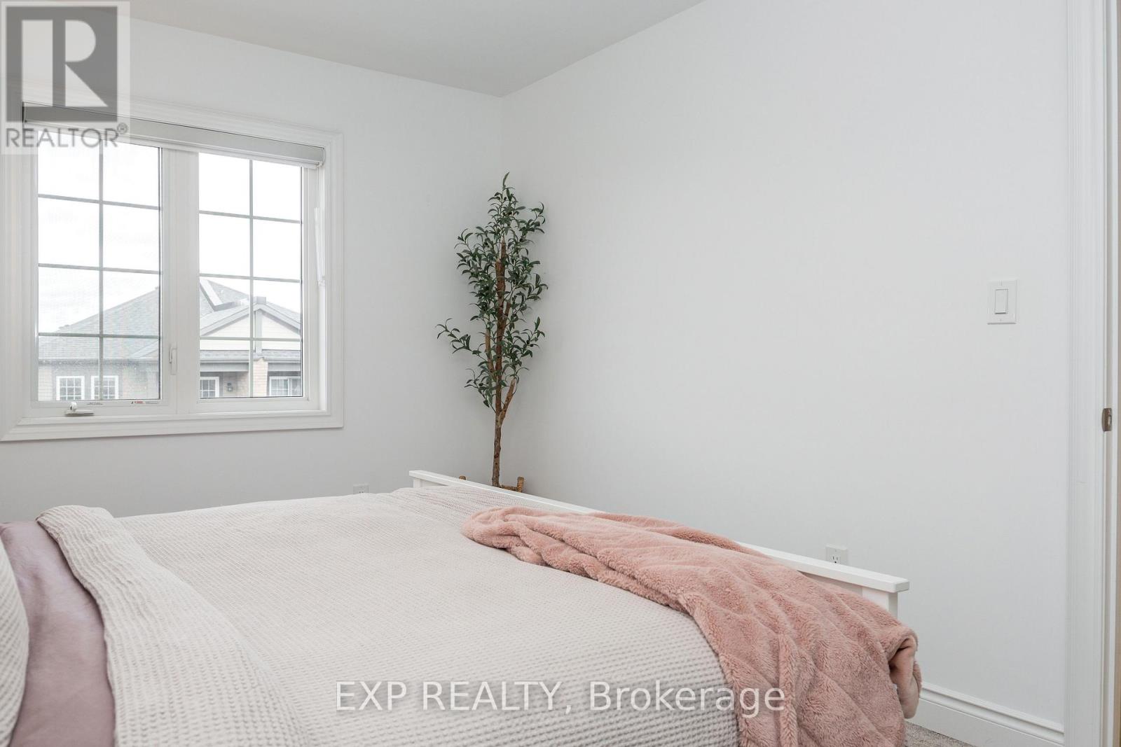 Townhouse at 48 HAY LANE, Barrie