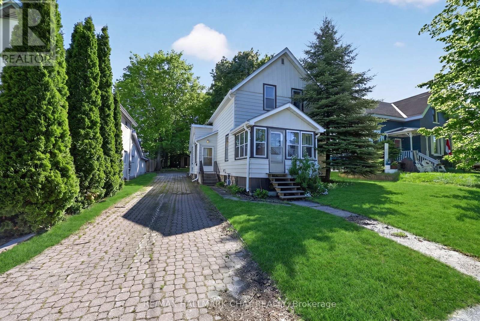 Detached at 23 MARIA STREET, Penetanguishene