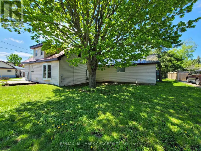 Multiplex at 405 FOREST AVENUE S, Orillia