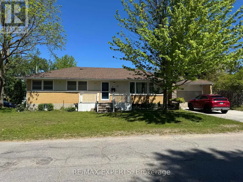 Detached at 1 ERIE STREET, Collingwood