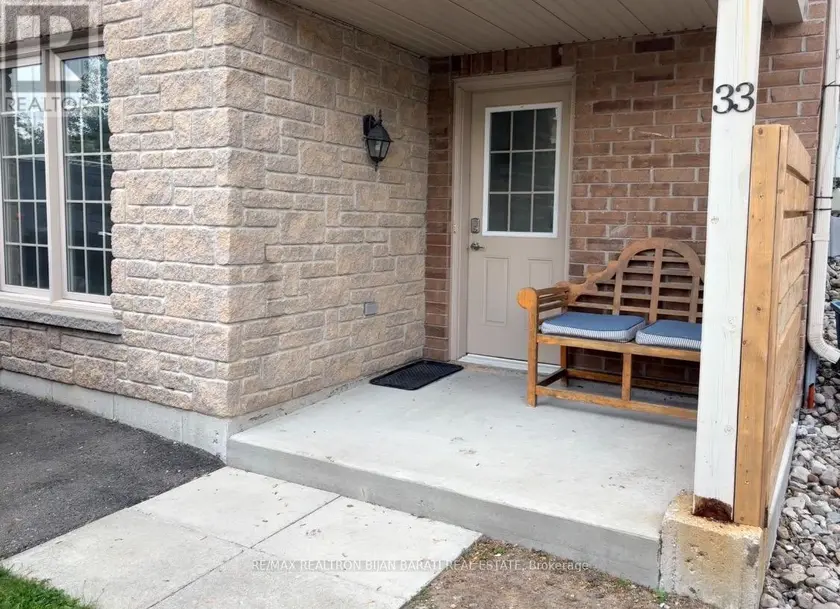 Townhouse at #33 - 175 STANLEY STREET, Barrie