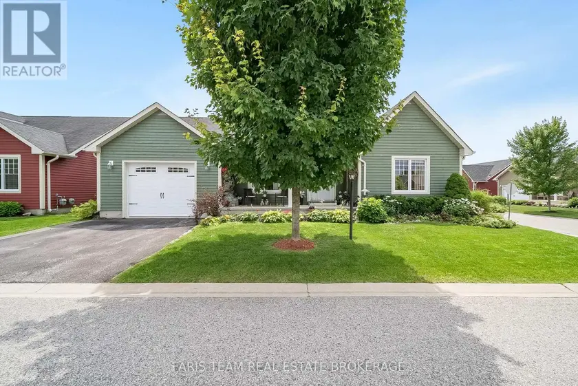 Detached at 1 BAY MOORINGS BOULEVARD, Penetanguishene