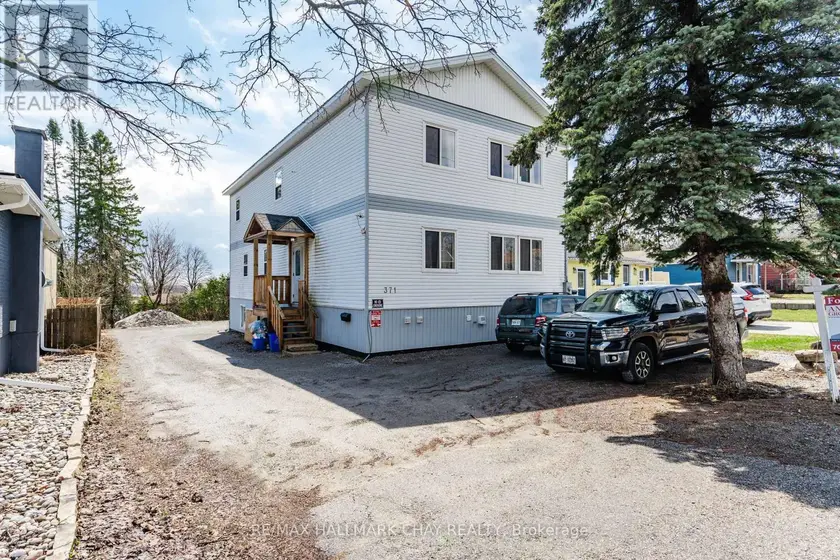 Multiplex at 371 BARRIE ROAD, Orillia