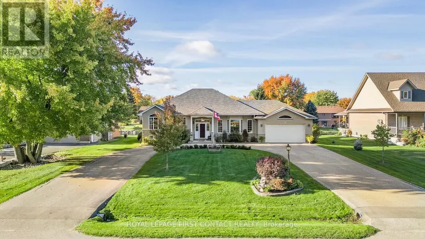 Detached at 93 BAYSHORE DRIVE, Ramara