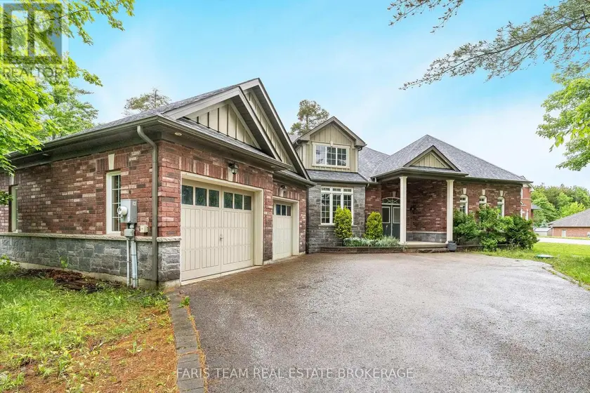 Detached at 4 DIAMOND VALLEY DRIVE, Oro-Medonte (Sugarbush)