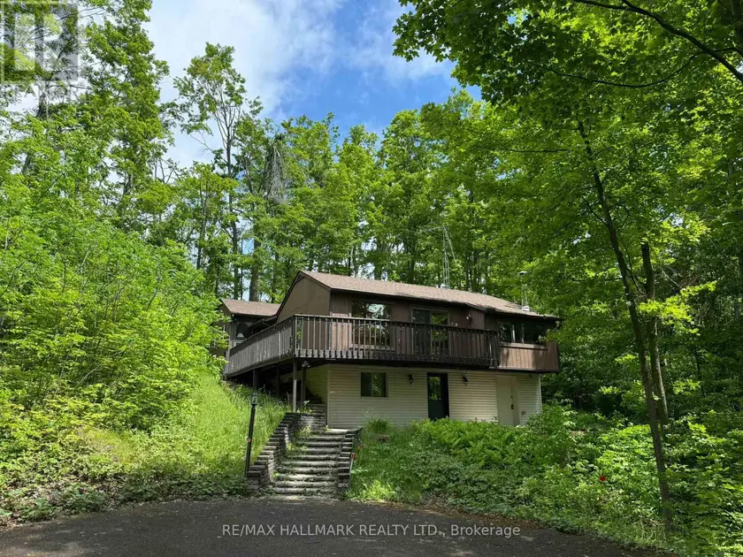 Detached at 33 HURON WOODS DRIVE, Oro-Medonte