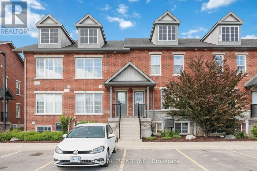 Townhouse at 7 - 250 PENETANGUISHENE ROAD, Barrie (Georgian Drive)