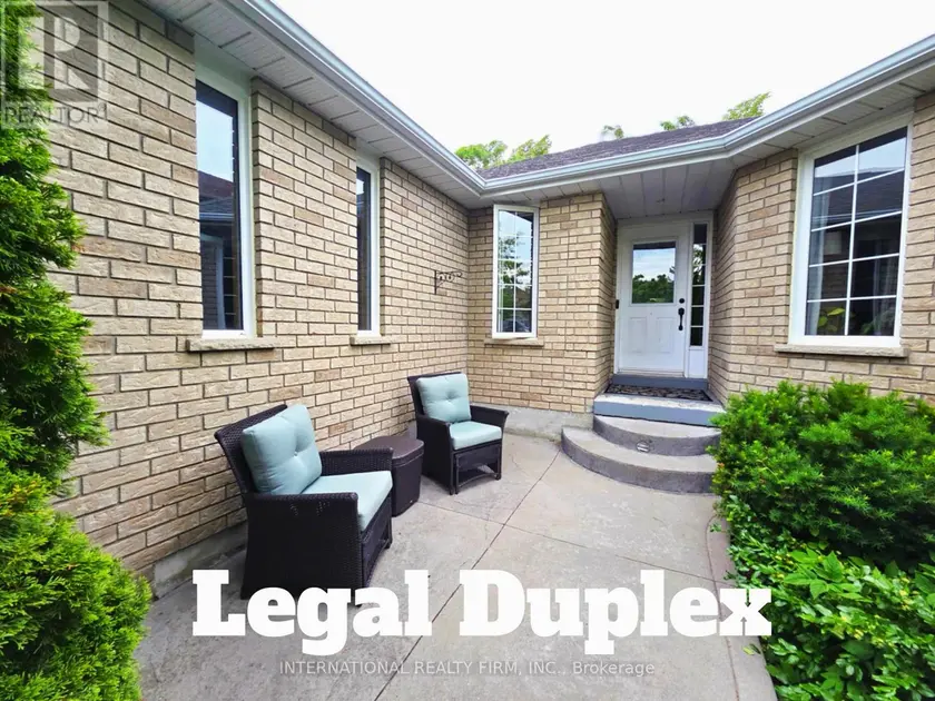 Multiplex at 132 ESTHER DRIVE, Barrie