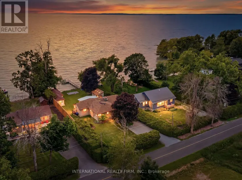 Detached at 2032 LAKESHORE DRIVE, Ramara