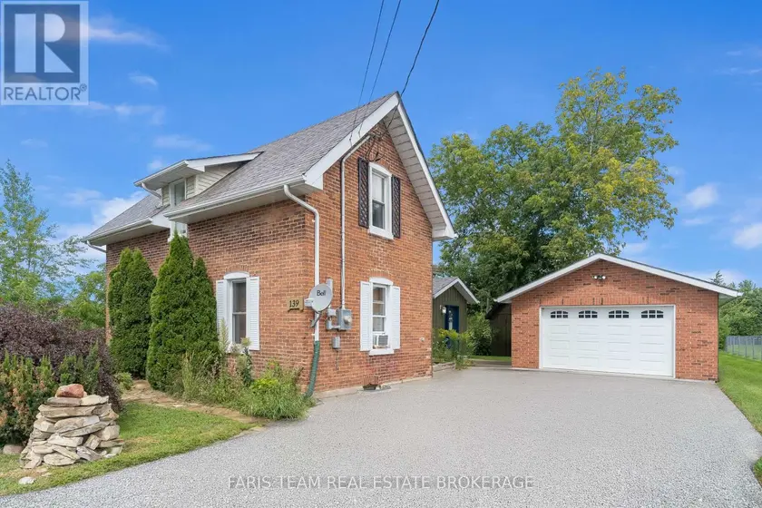 Detached at 139 VETERANS LANE, Tay