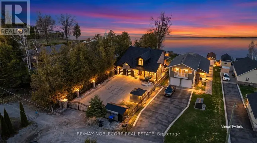 Detached at 15 PALM BEACH ROAD, Oro-Medonte